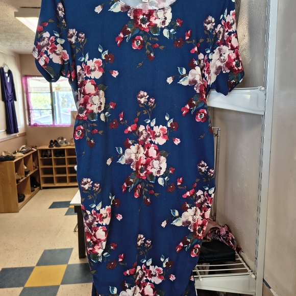 nine britton Navy Floral Scoop-Neck Midi Dress - Picture 2 of 4